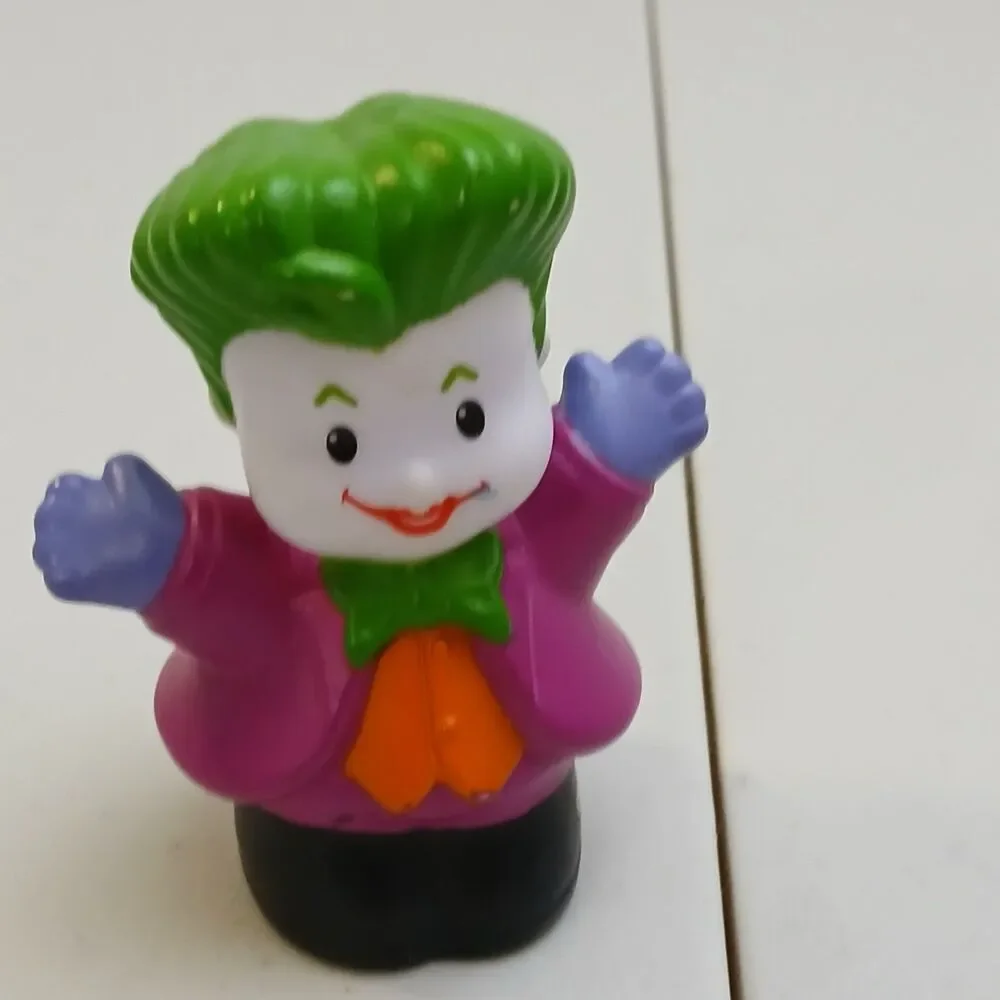 Fisher Price DC Superfriends Little People Set of 5 Superhero Figurine Toys 2.5